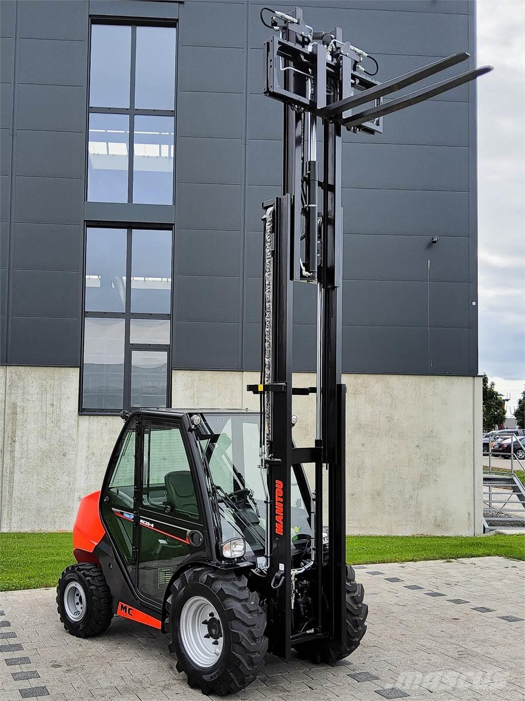 Manitou MC 25-4 越野車