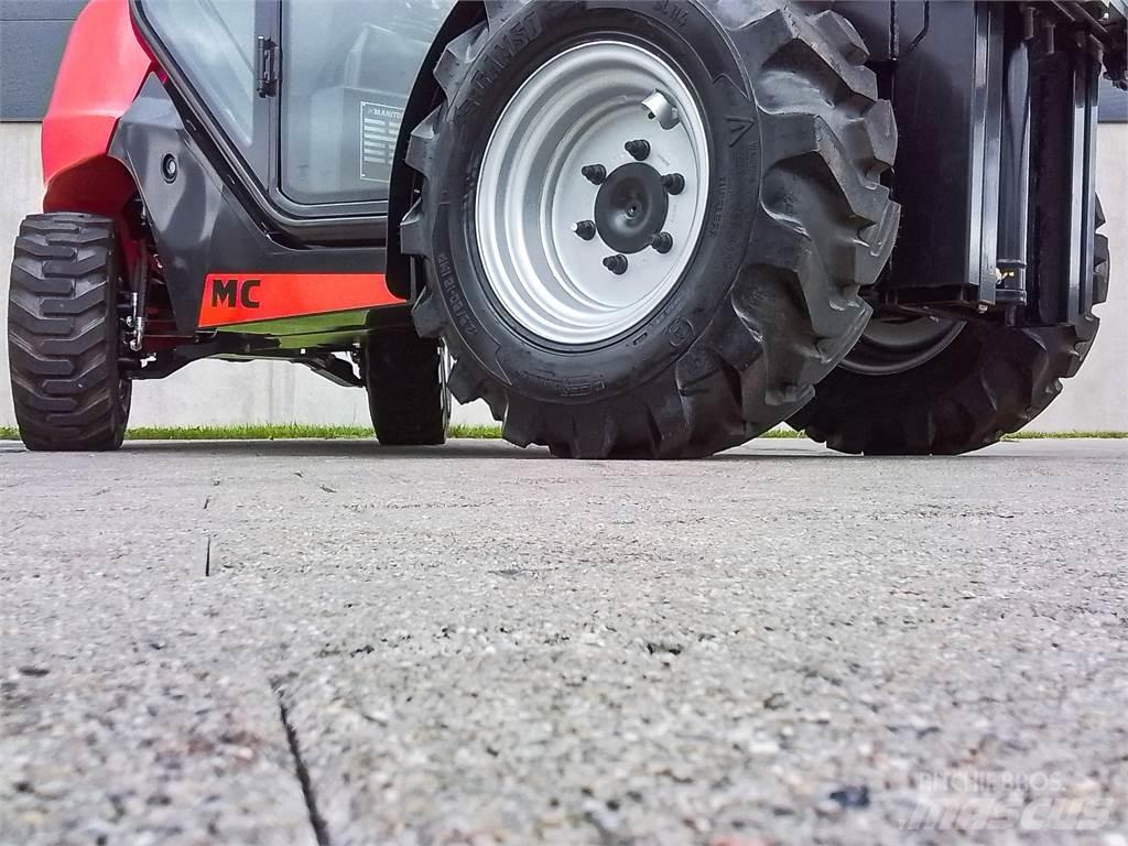 Manitou MC 25-4 越野車
