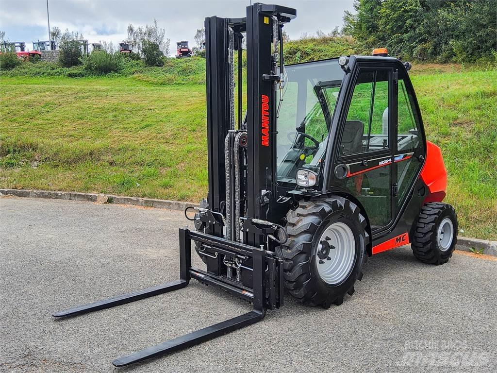 Manitou MC 25-4 越野車