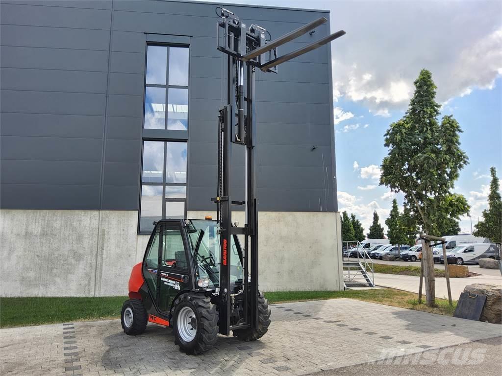 Manitou MC 30-4 越野車