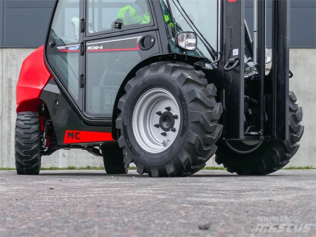 Manitou MC 30-4 越野車