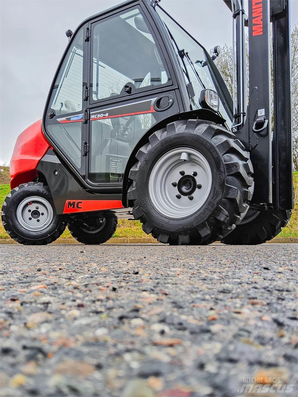 Manitou MC 30-4 越野車