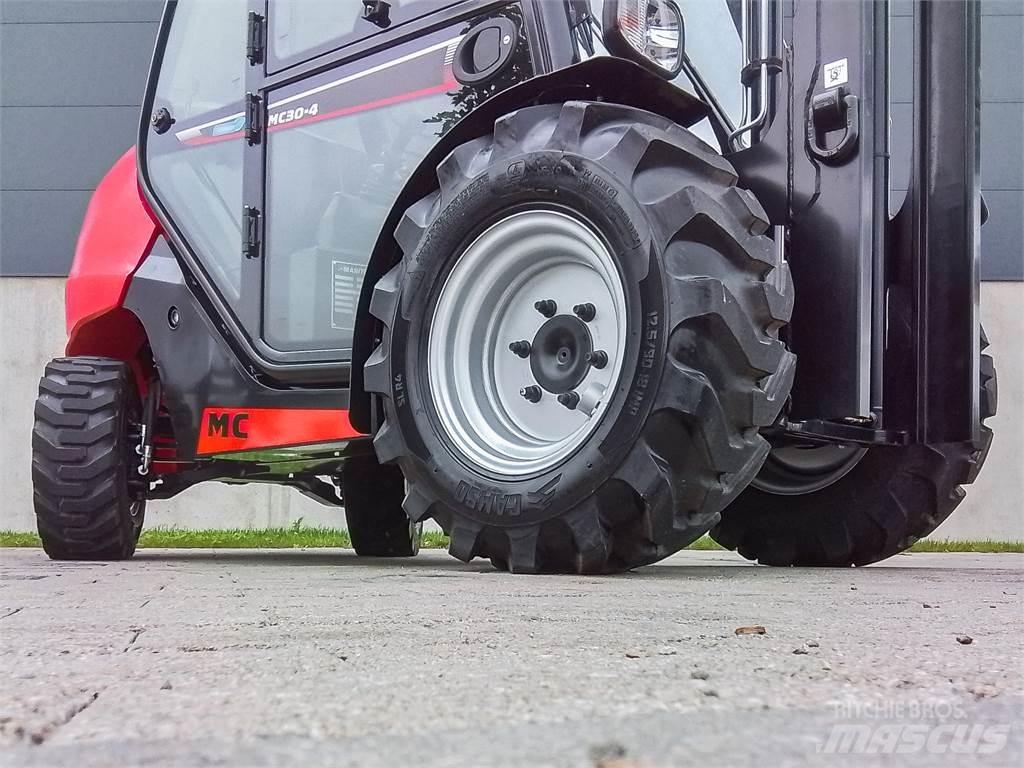 Manitou MC 30-4 越野車