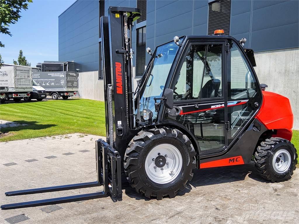 Manitou MC 30-4 越野車