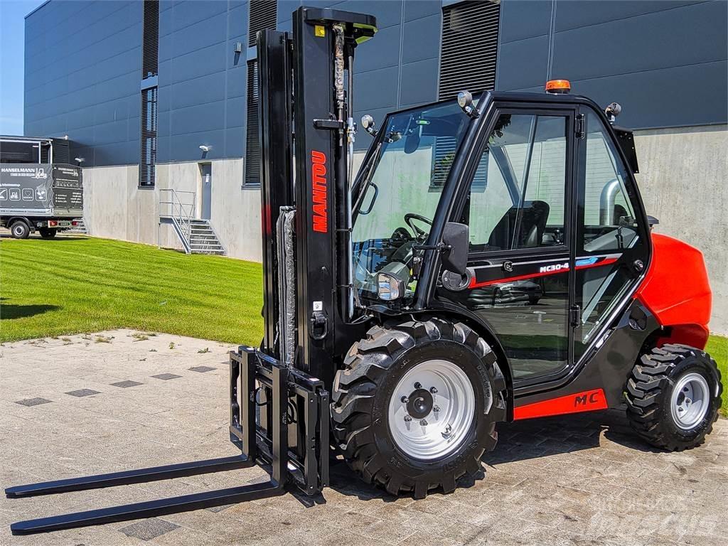 Manitou MC 30-4 越野車
