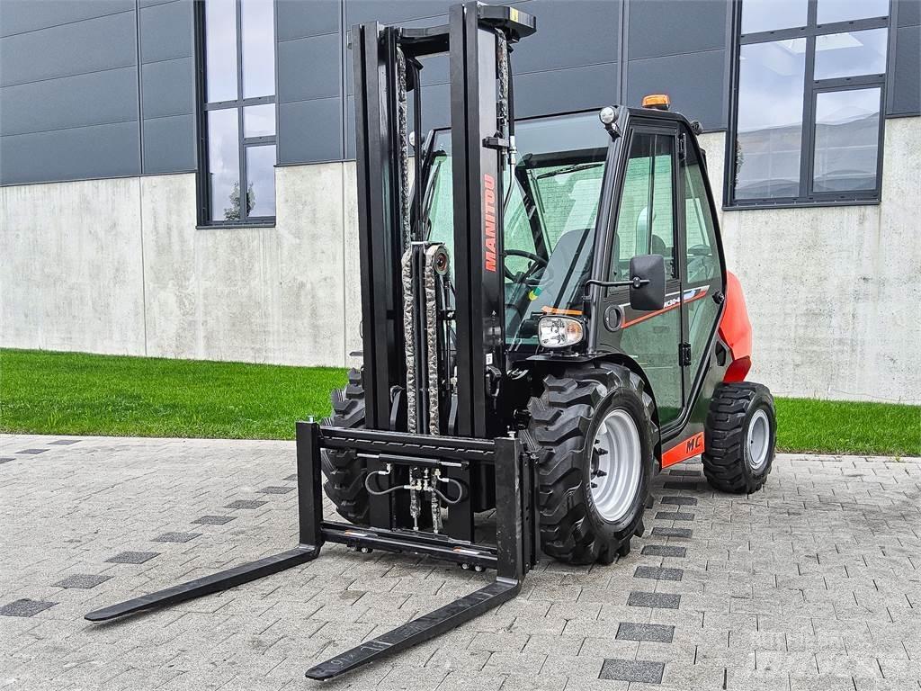 Manitou MC 30-4 越野車