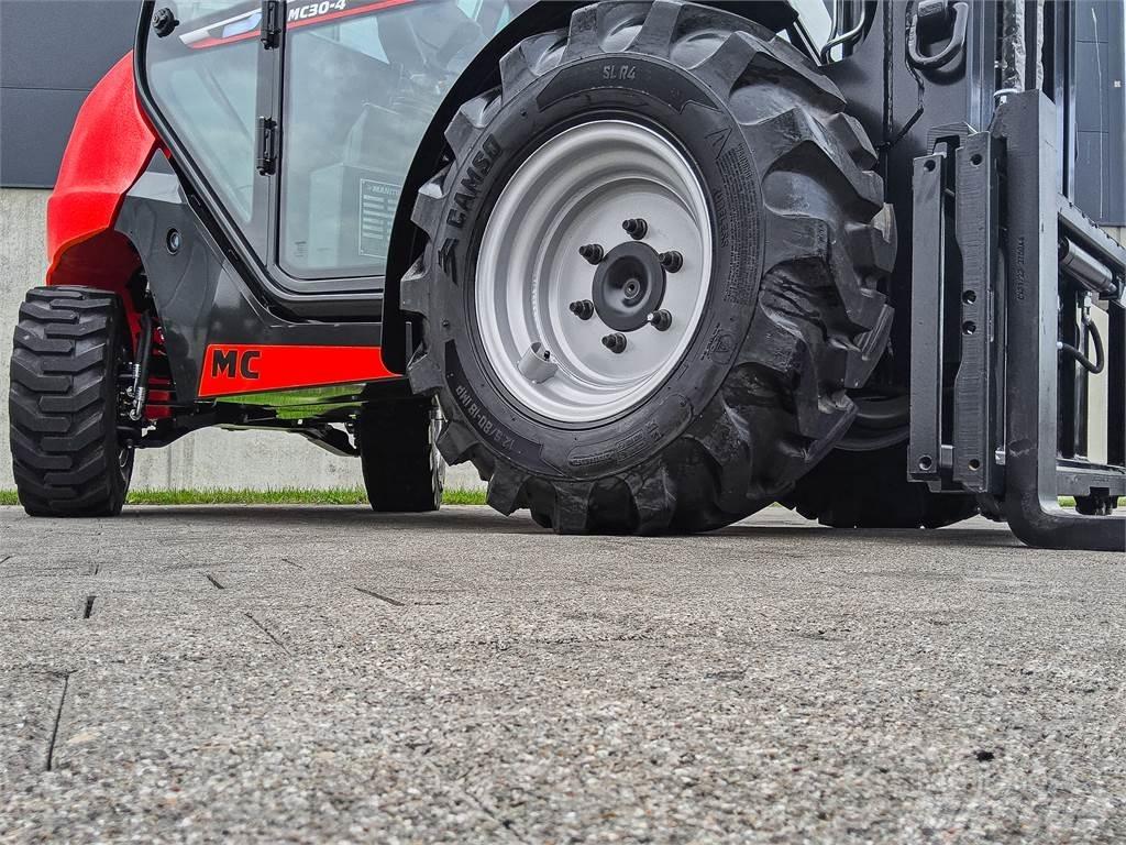 Manitou MC 30-4 越野車