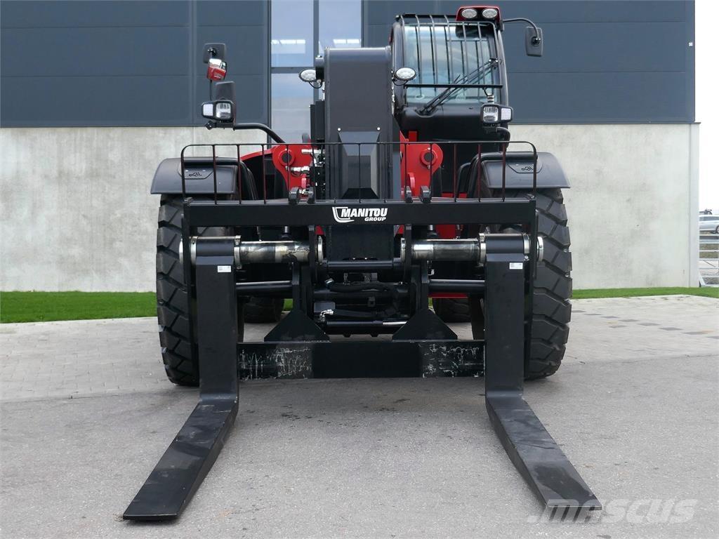 Manitou MHT 11250 伸縮臂操作車