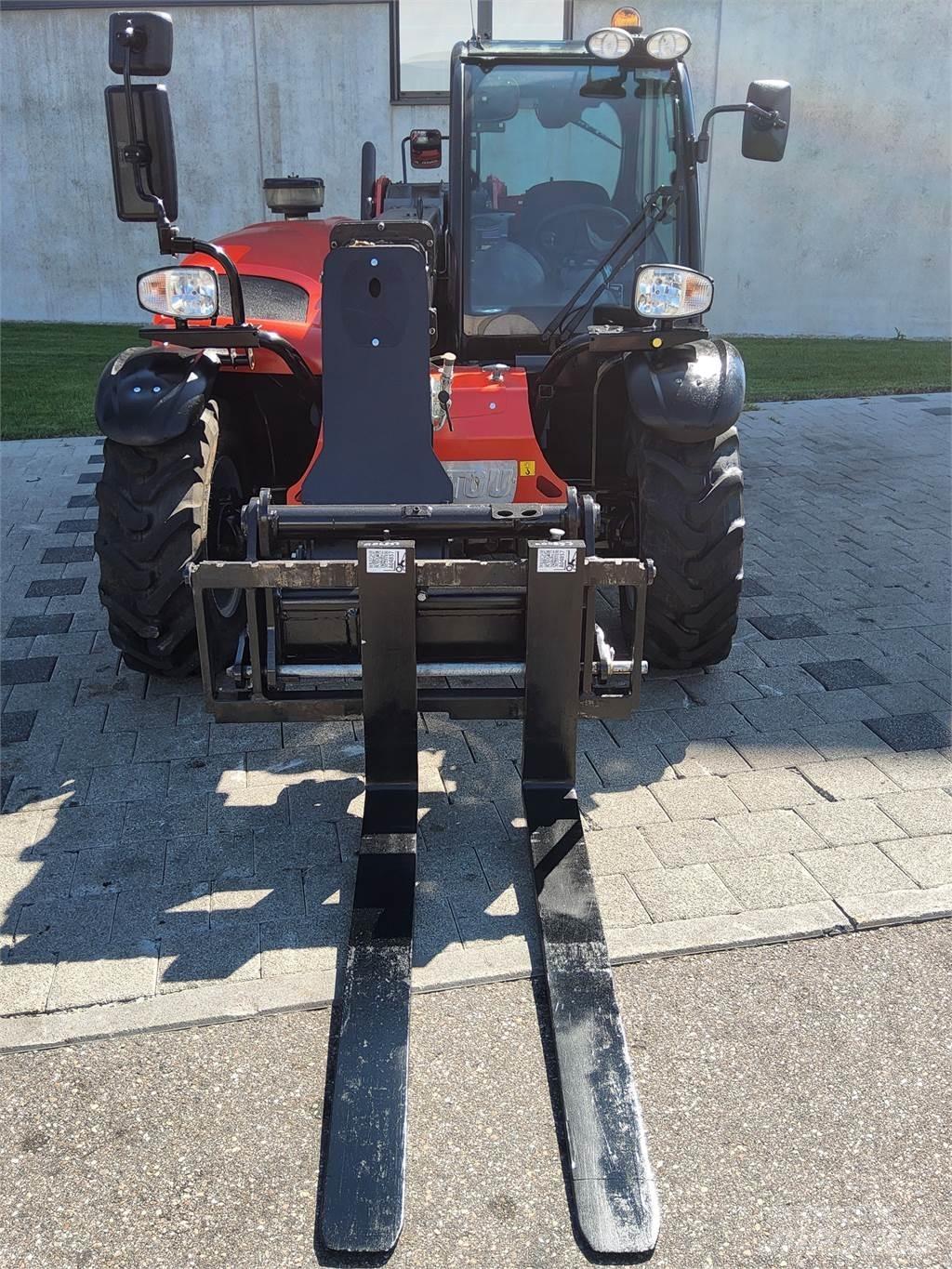 Manitou MLT 625 伸縮臂操作車