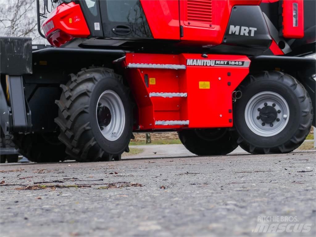Manitou MRT 1845 伸縮臂操作車
