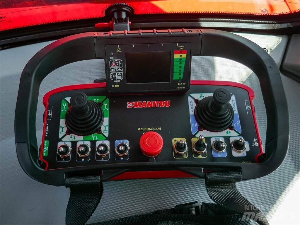 Manitou MRT 2260 伸縮臂操作車