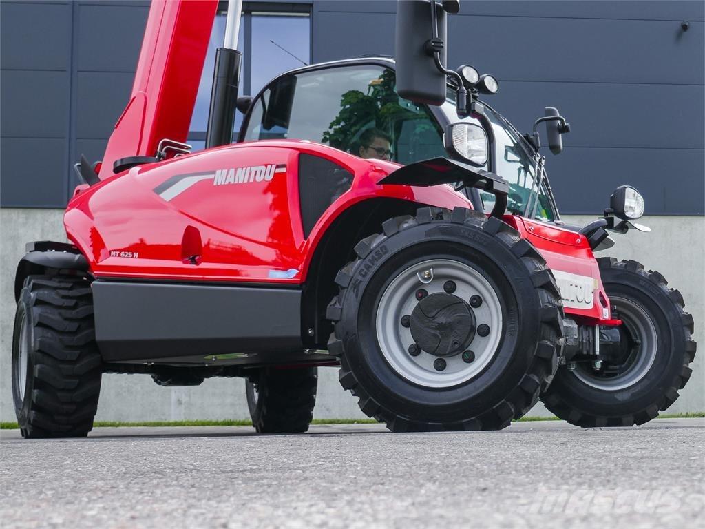 Manitou MT 625 伸縮臂操作車