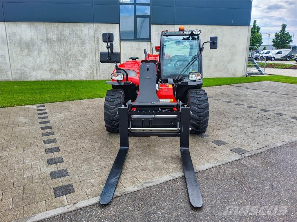 Manitou MT 625 伸縮臂操作車