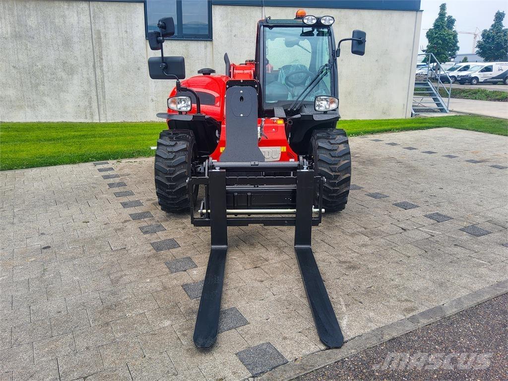 Manitou MT 625 伸縮臂操作車