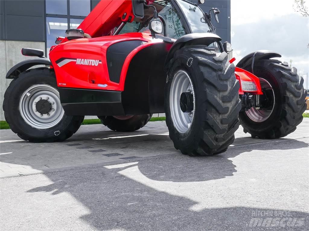 Manitou MT 733 伸縮臂操作車