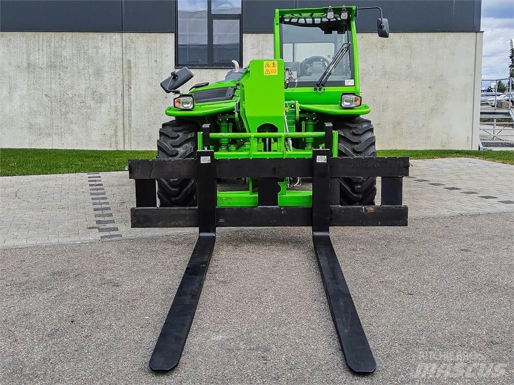 Merlo P 72.10 plus 伸縮臂操作車