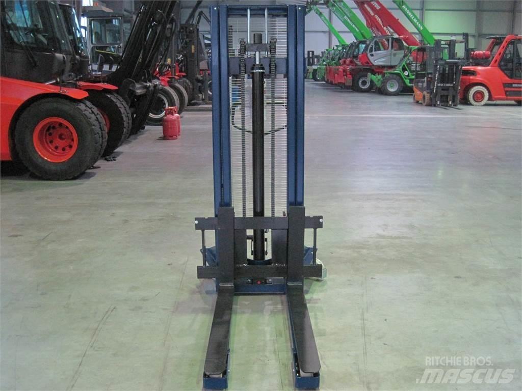  Proteus P-JA 1025 行走控制式堆積機