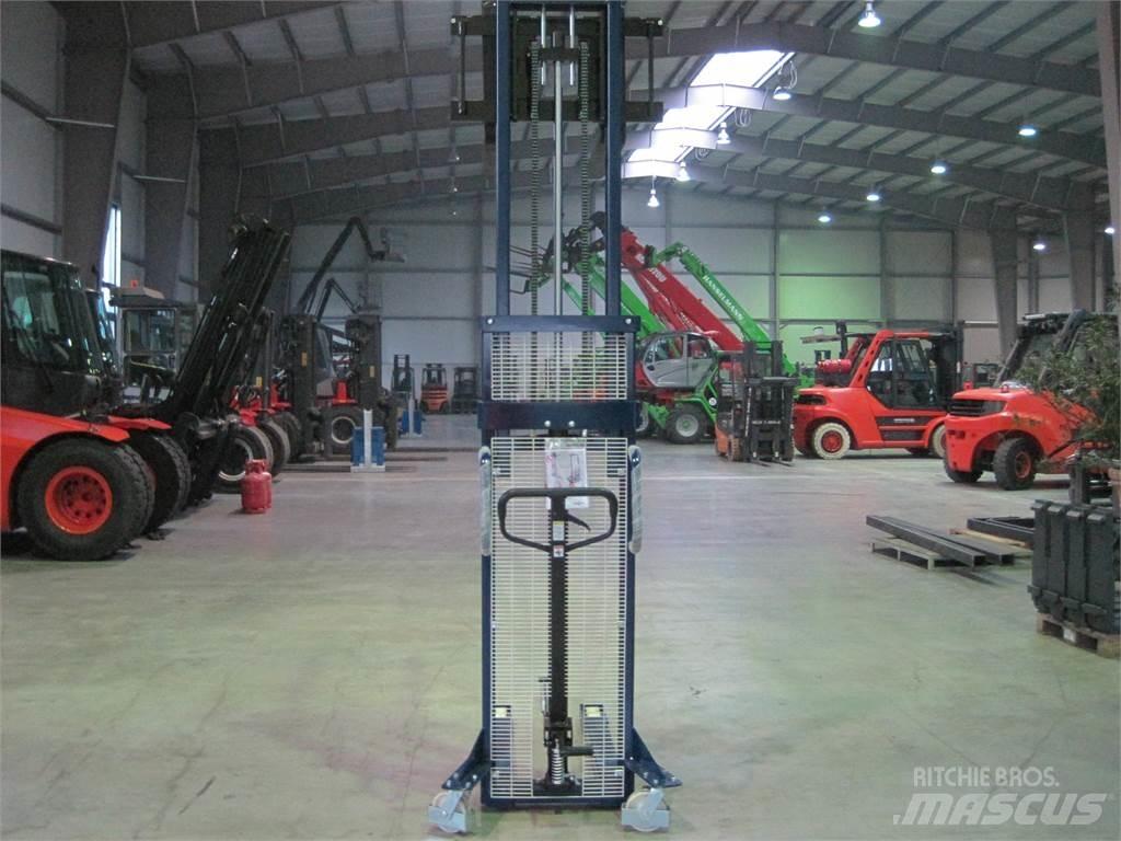  Proteus P-JA 1025 行走控制式堆積機