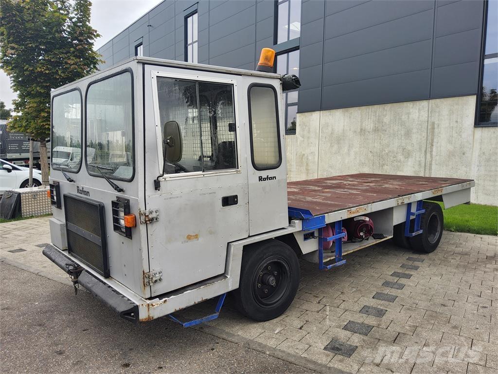 Rofan TPR-10 牽引車