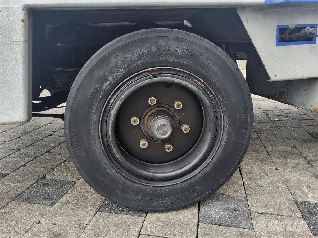 Rofan TPR-10 牽引車