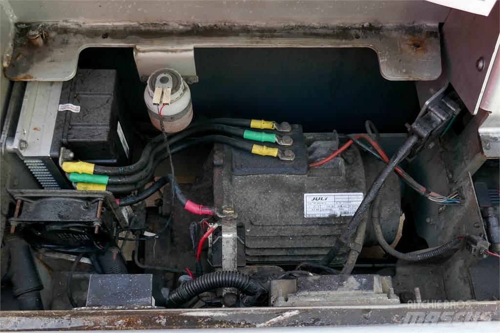 Still LTX70 牽引車