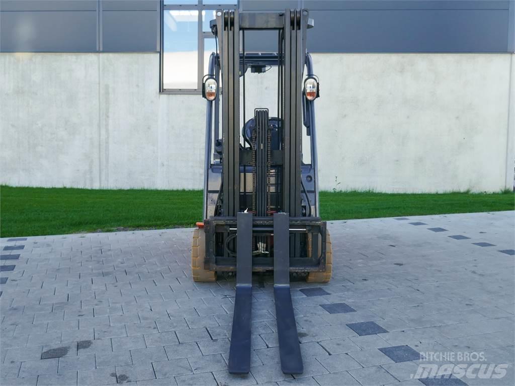 Toyota 02-8FBE20T 電動堆高機