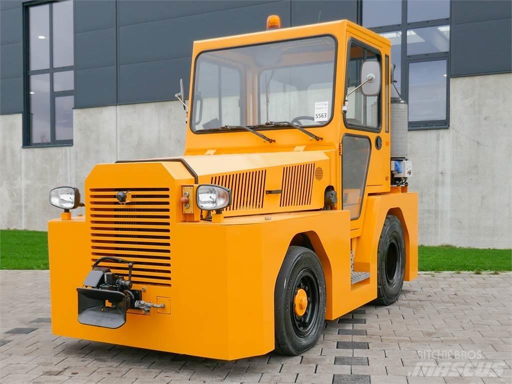 Volk DFZ 120H 牽引車