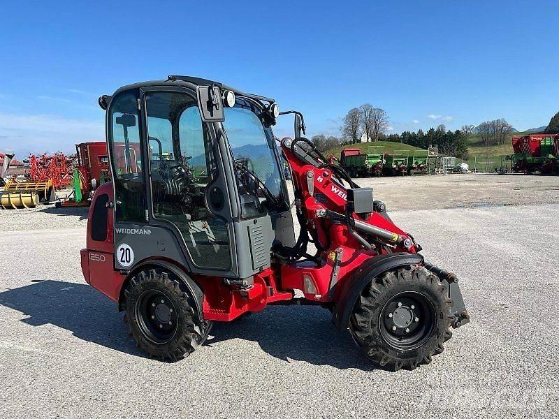 Weidemann 1250 滑移轉向裝載機