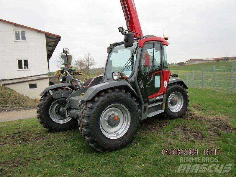 Weidemann T 7042 伸縮臂操作車