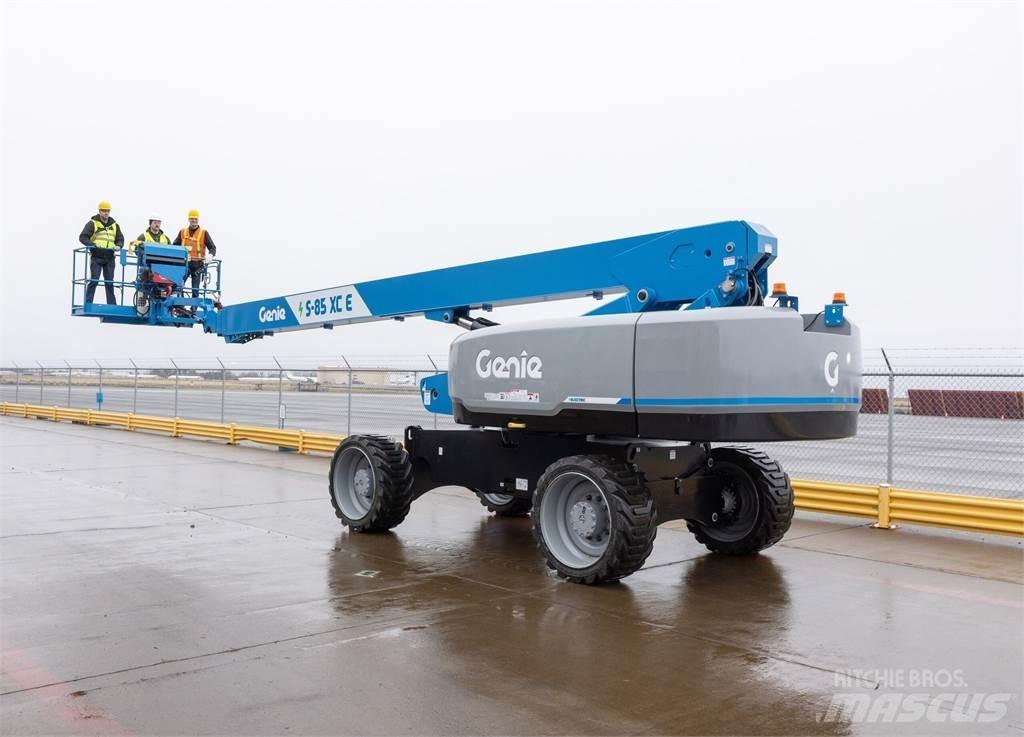 Genie S-85 XC E 曲臂高空作業車
