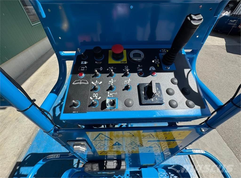 Genie Z-30/20N RJ 曲臂高空作業車