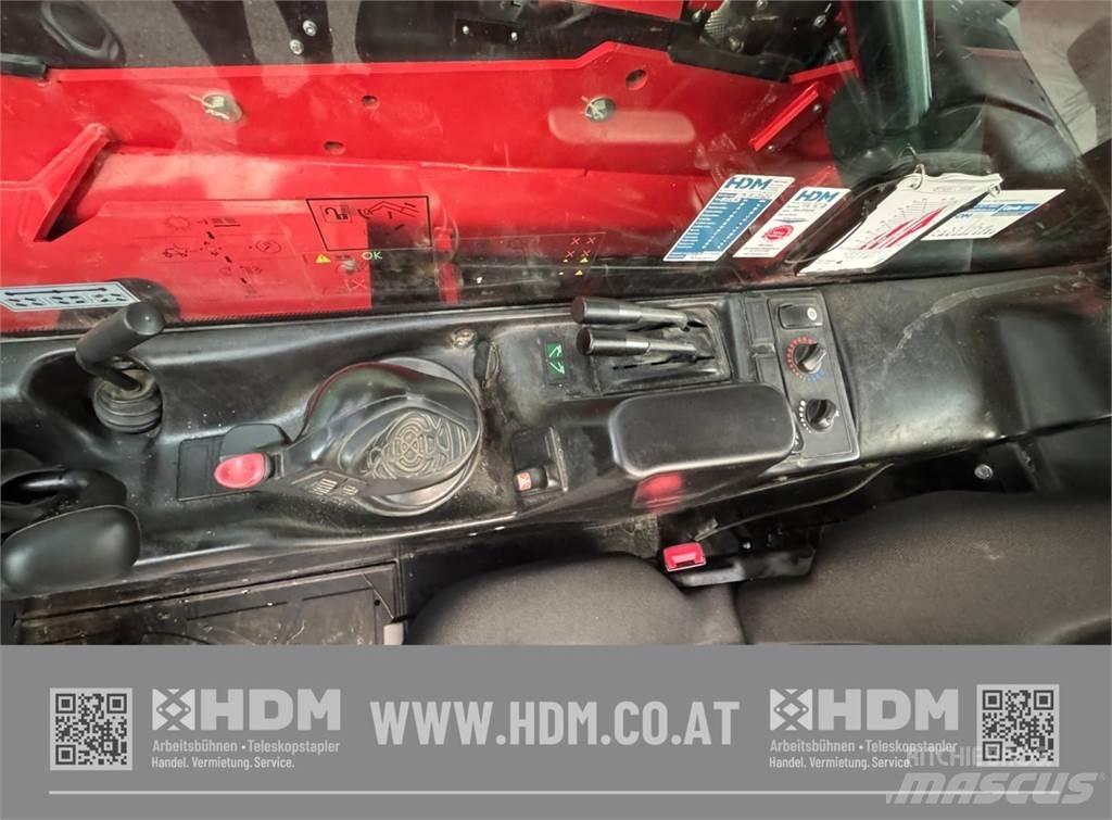 Manitou MT1033 伸縮臂操作車