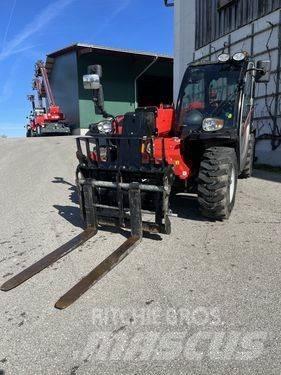Manitou MT625 伸縮臂操作車