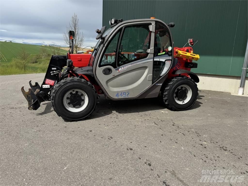Manitou MT625 伸縮臂操作車