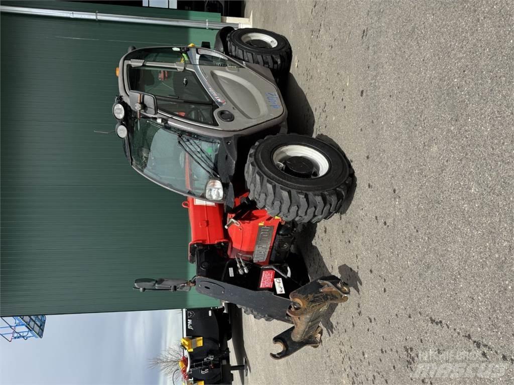 Manitou MT625 伸縮臂操作車