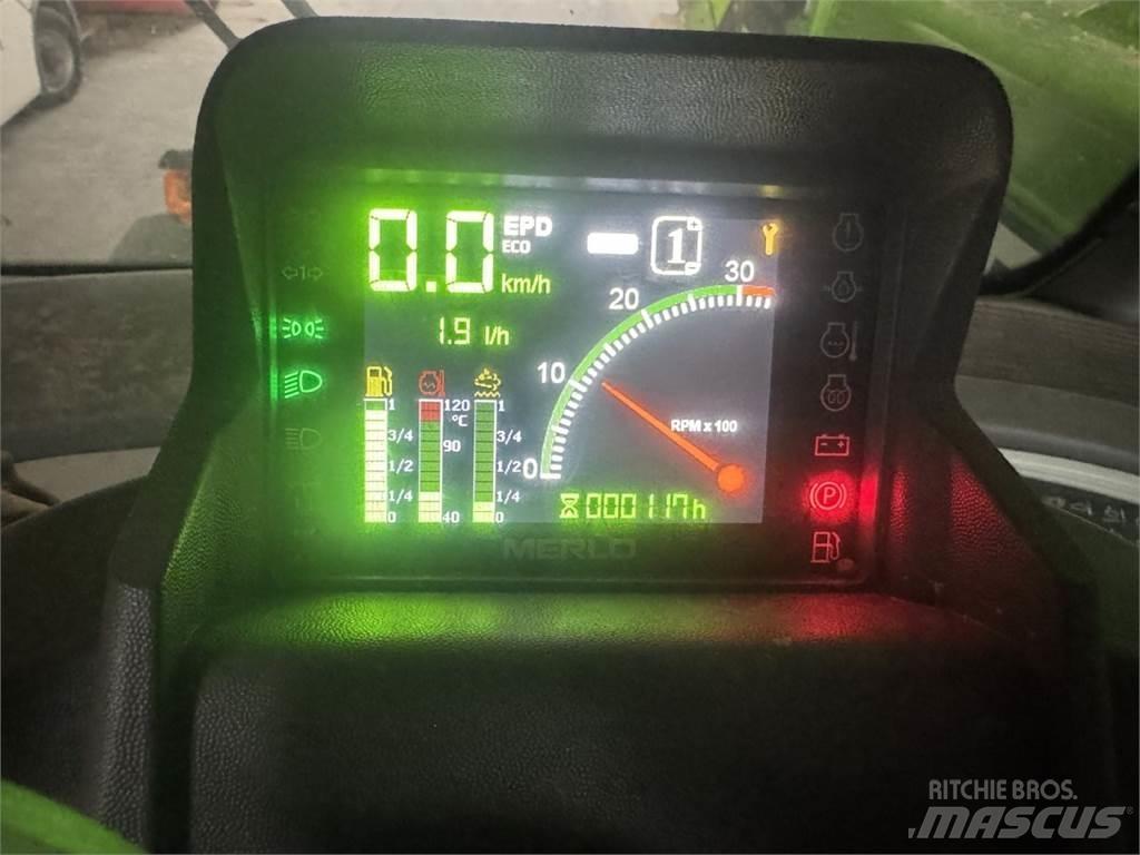 Merlo TF38.10 TT-136 伸縮臂操作車