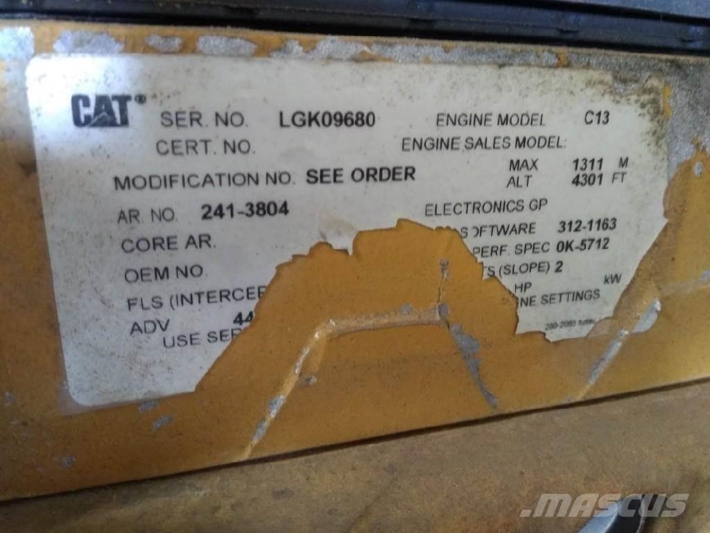 CAT C-13 引擎/發動機