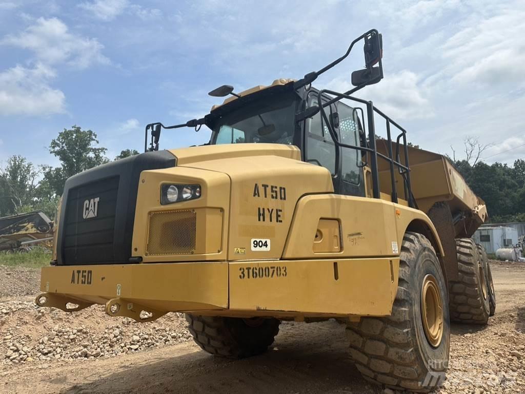 CAT 745 鉸接式起吊車