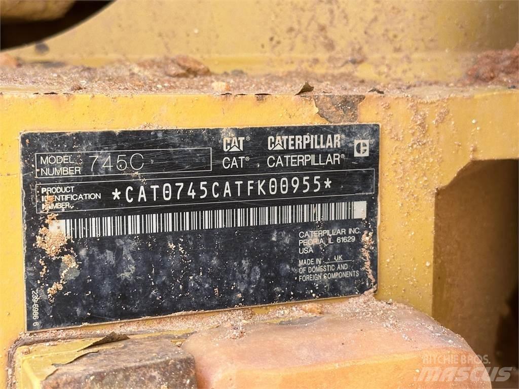 CAT 745C 鉸接式起吊車