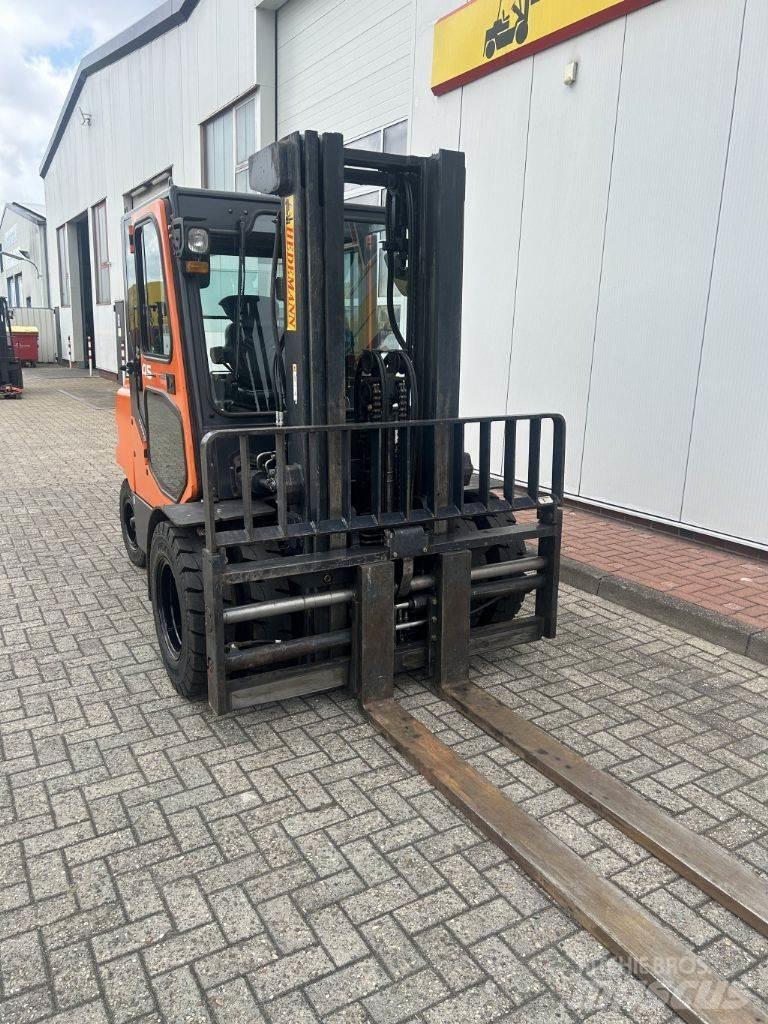 Doosan D45SC-5 柴油卡車