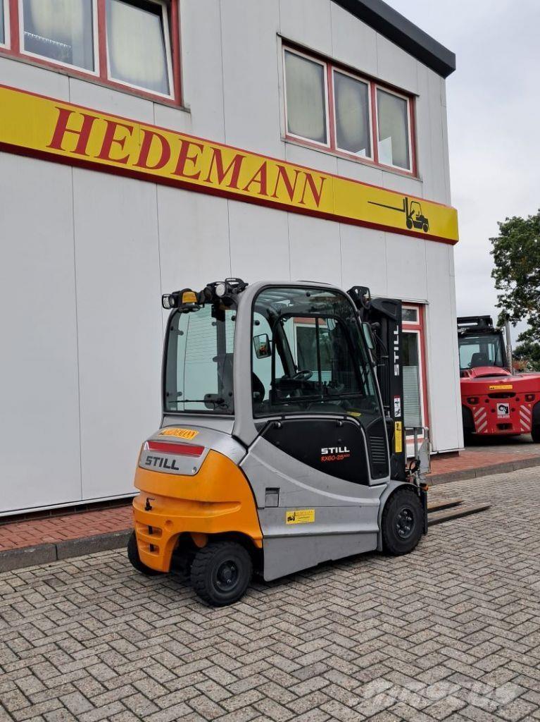 Still RX60-25L/600 電動堆高機