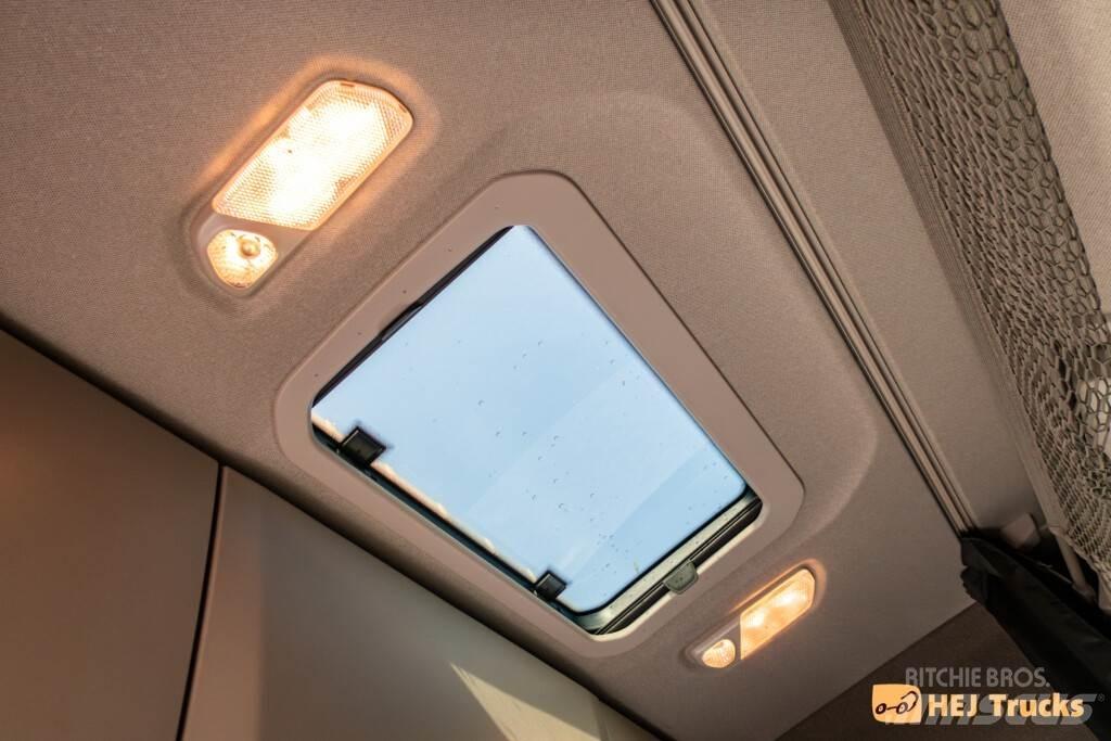 Scania R660 A6x2NB 曳引機組件
