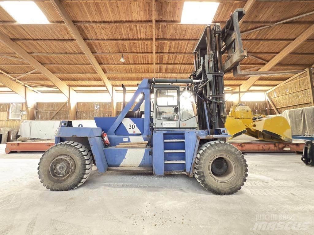 Kalmar DCD28-1200LB 柴油卡車