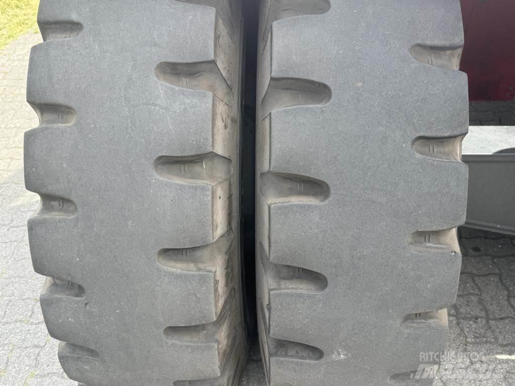 Kalmar DCG100-45ES7 貨櫃搬運機