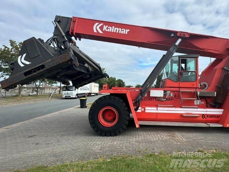 Kalmar DRD450-60C5 前伸型堆積機