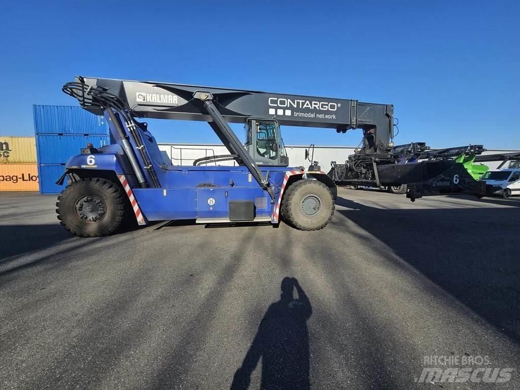 Kalmar DRG420-60S5 前伸型堆積機