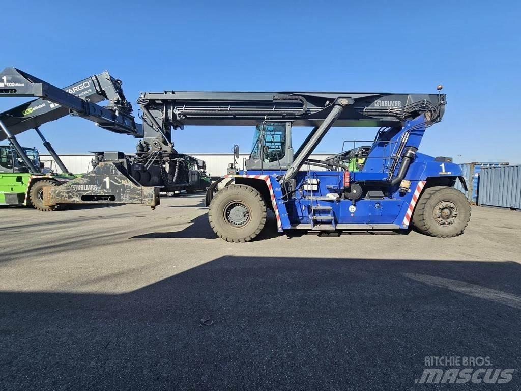 Kalmar DRG420-60S5 前伸型堆積機
