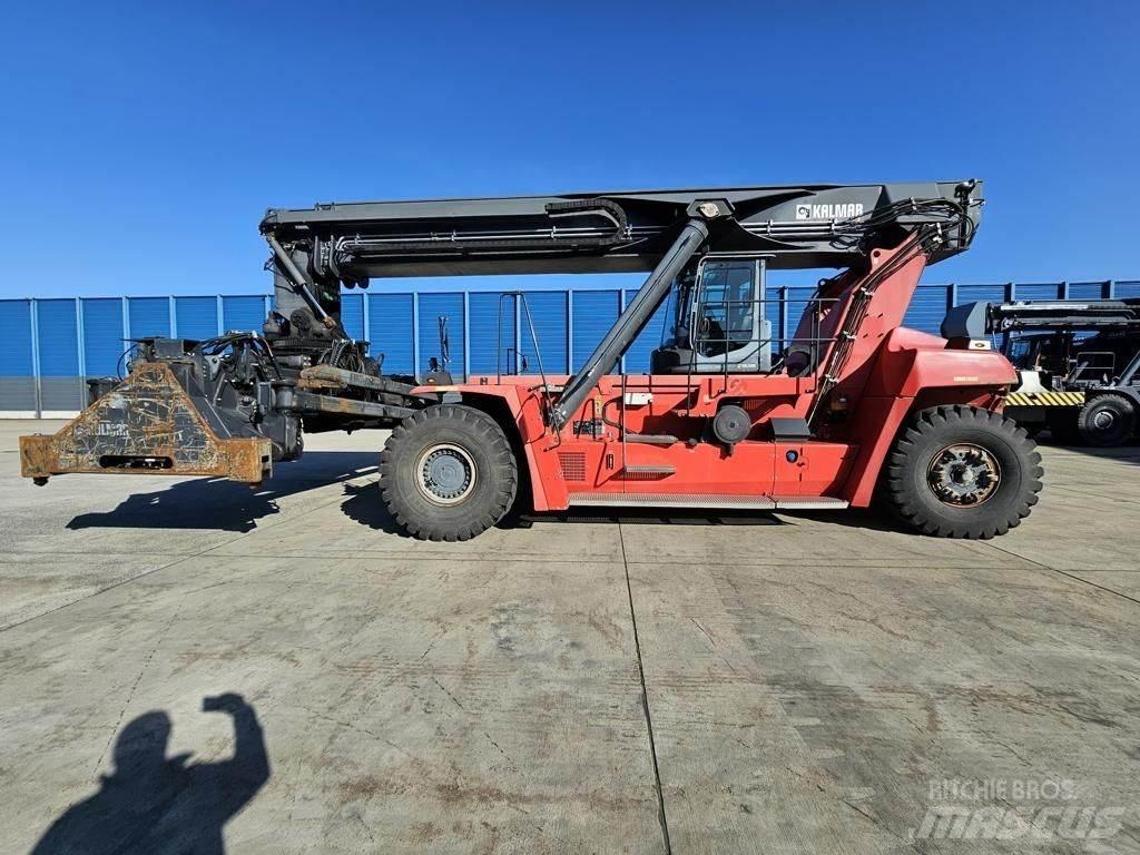 Kalmar DRG450-60C5 前伸型堆積機
