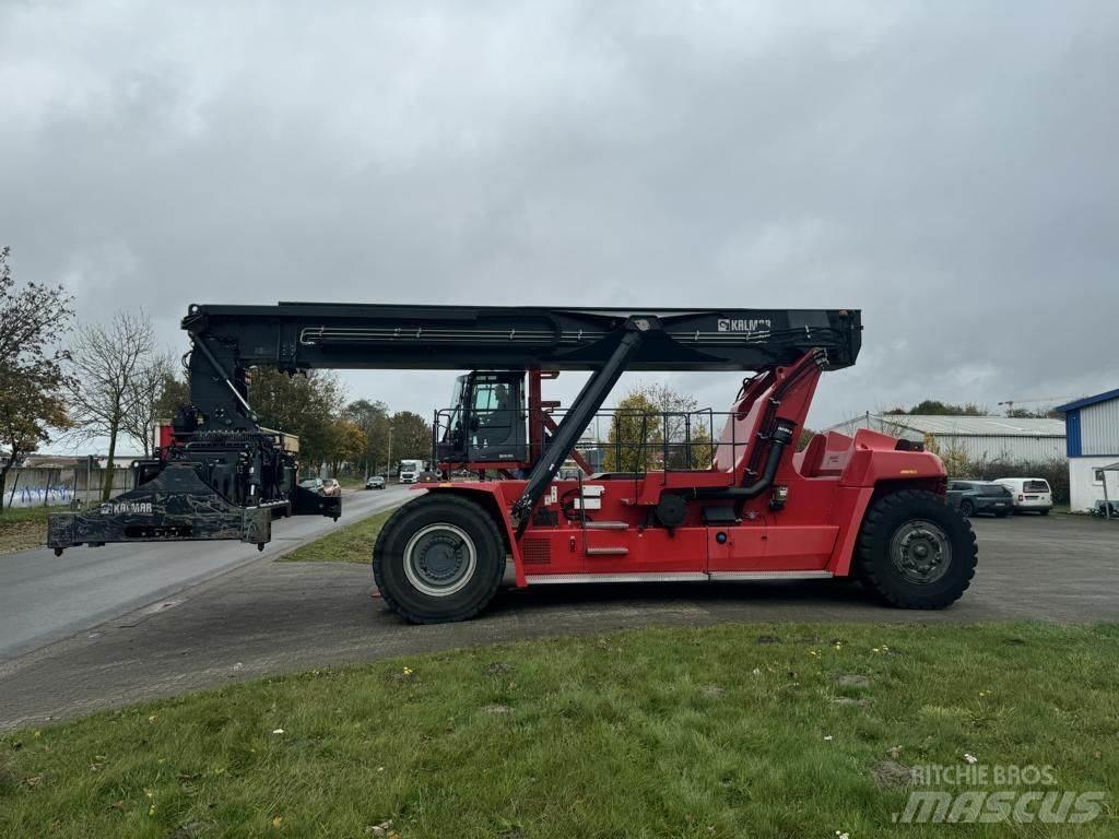 Kalmar DRG450-70S5XS 前伸型堆積機
