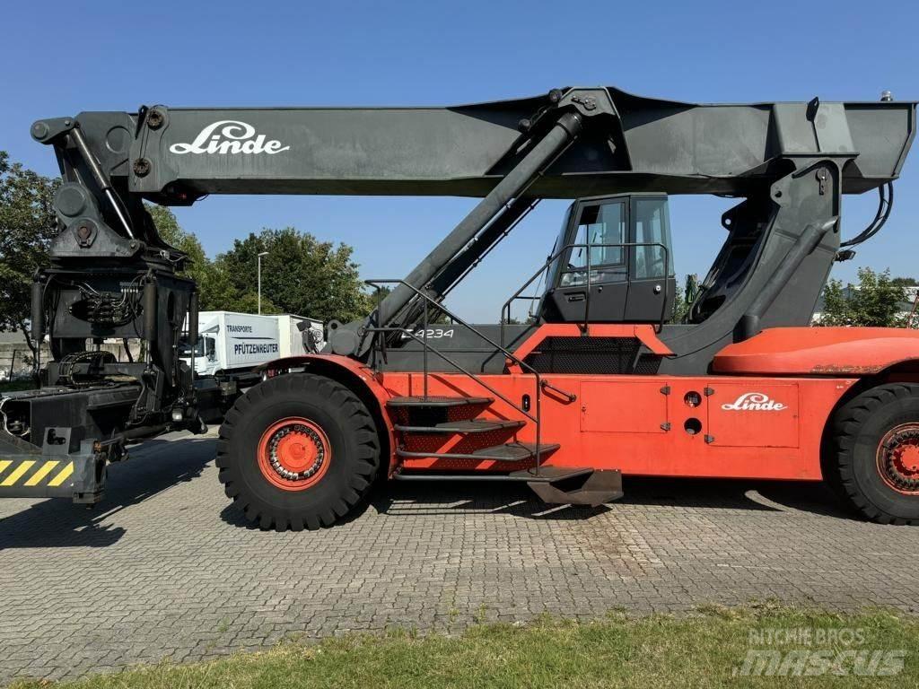 Linde C4234TL 前伸型堆積機